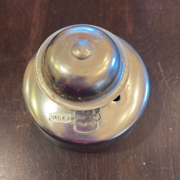 The Pampered chef cut-n- seal sandwich, pastry biscuit tart cutter - Picture 1 of 4